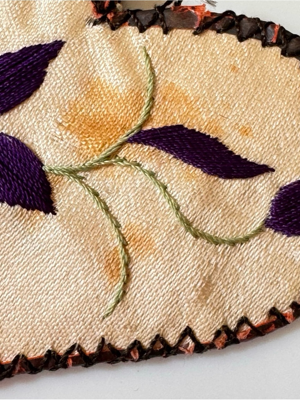 Antique Silk Embroidered Heart Scissor Case Pouch Victorian Chatelaine Sewing - Picture 13 of 14
